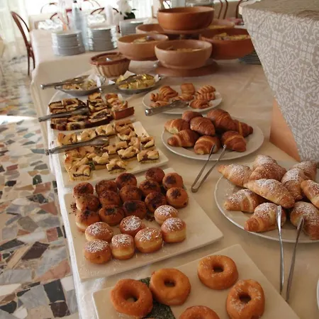 Adriatica Sul Mare 酒店 里米尼