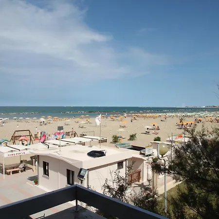 Adriatica Sul Mare Hotel 3*