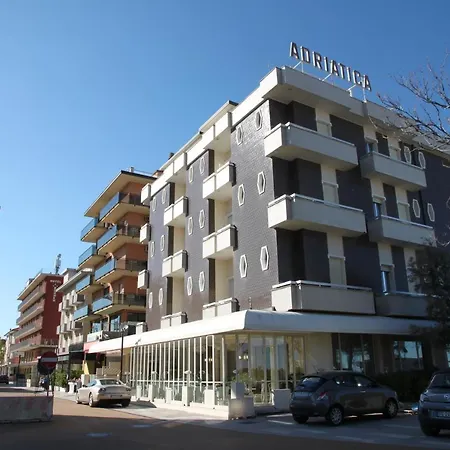 Adriatica Sul Mare Hotel 3*