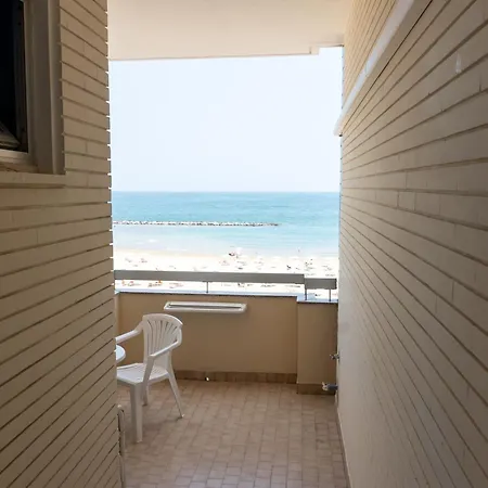 酒店 Adriatica Sul Mare 里米尼