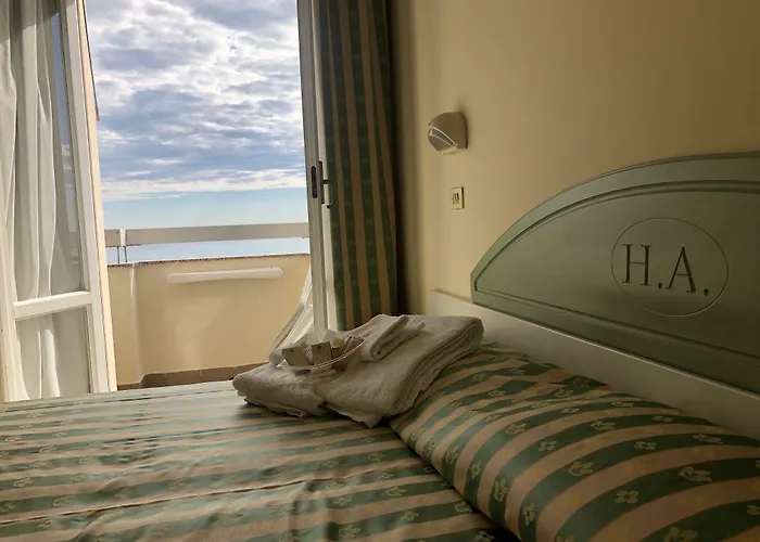 Adriatica Sul Mare Hotel 3*