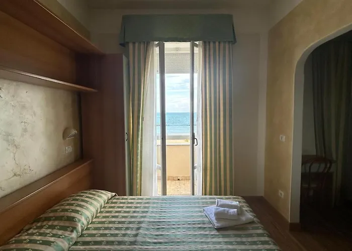 Adriatica Sul Mare Hotel 3*