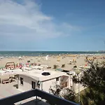 Adriatica Sul Mare Hotel 3*