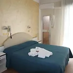 Adriatica Sul Mare 3* Rimini