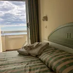 Adriatica Sul Mare Hotel 3*
