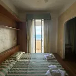 Adriatica Sul Mare Hotel 3*