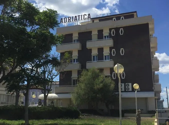 Adriatica Sul Mare 3* リミニ