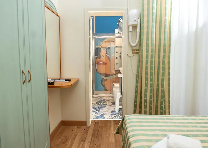 Adriatica Sul Mare Otel Rimini