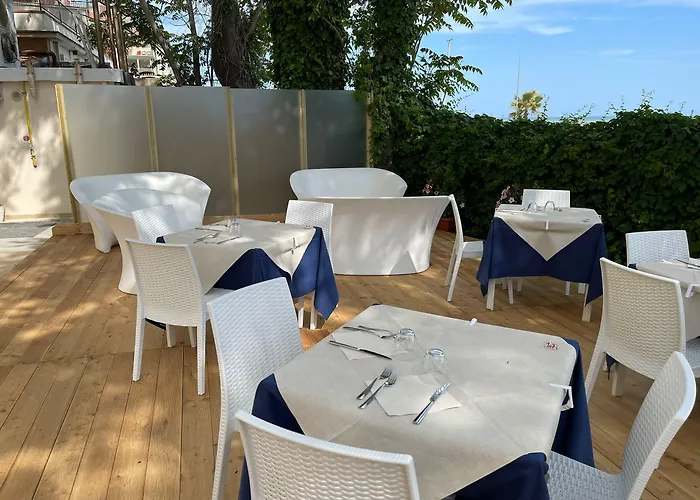 Adriatica Sul Mare Otel 3*
